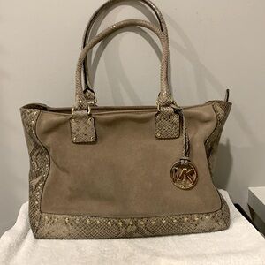 Michael Kors purse